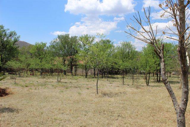980 m² Land available in Buffelspoort photo number 7