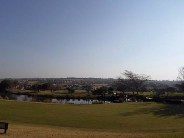 1000 m² Land available in Blue Valley Golf Estate photo number 5