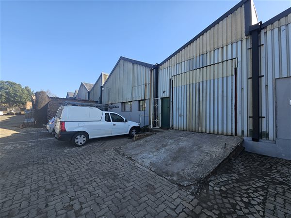 150  m² Industrial space