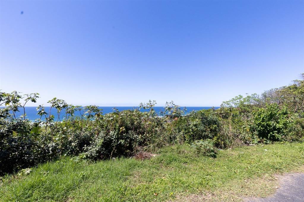 2342 m² Land available in Oslo Beach photo number 2