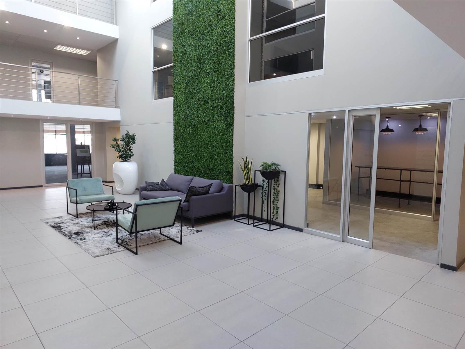 73  m² Commercial space in Cresta photo number 1