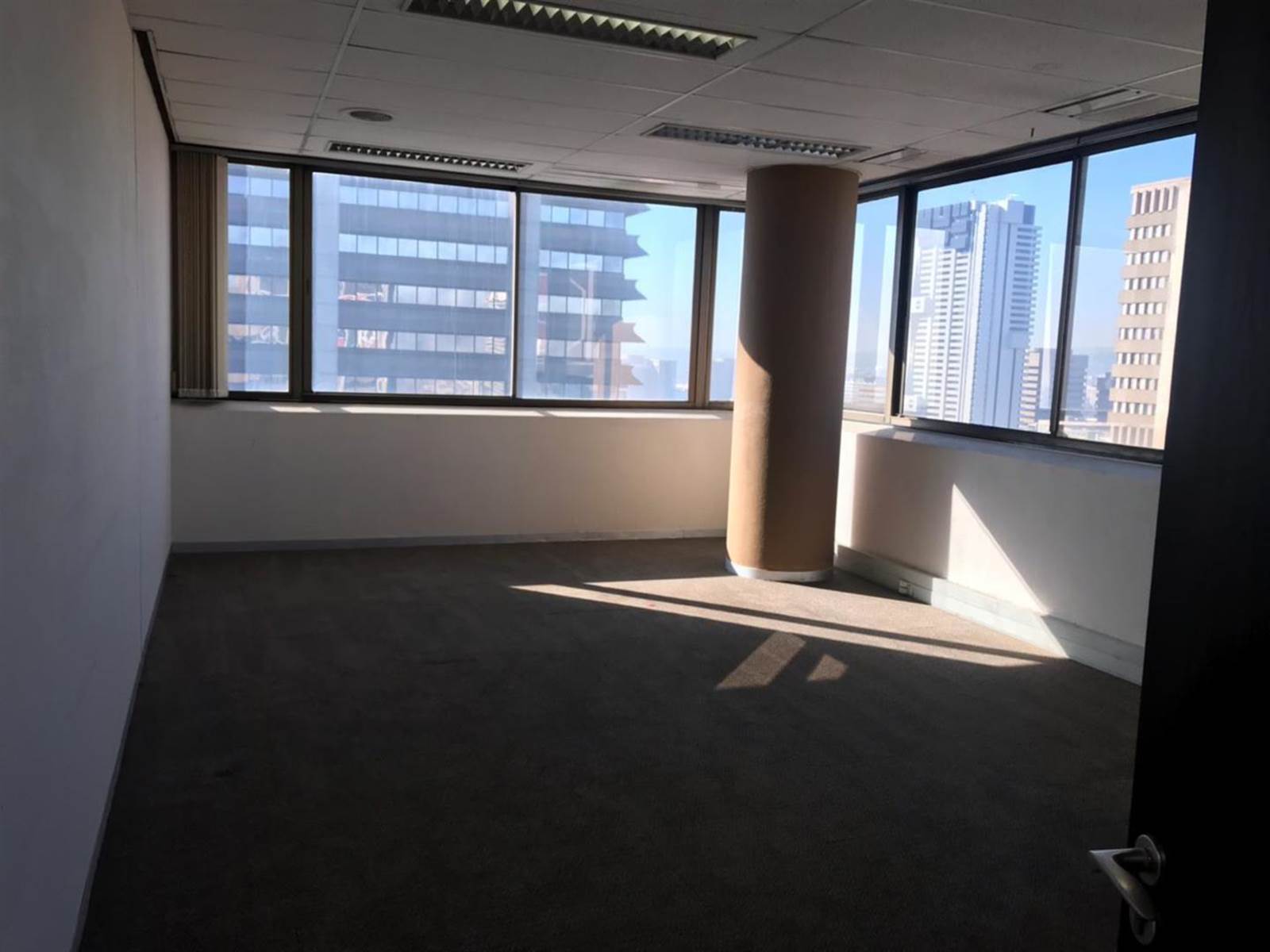 737  m² Office Space in Pretoria Central photo number 7