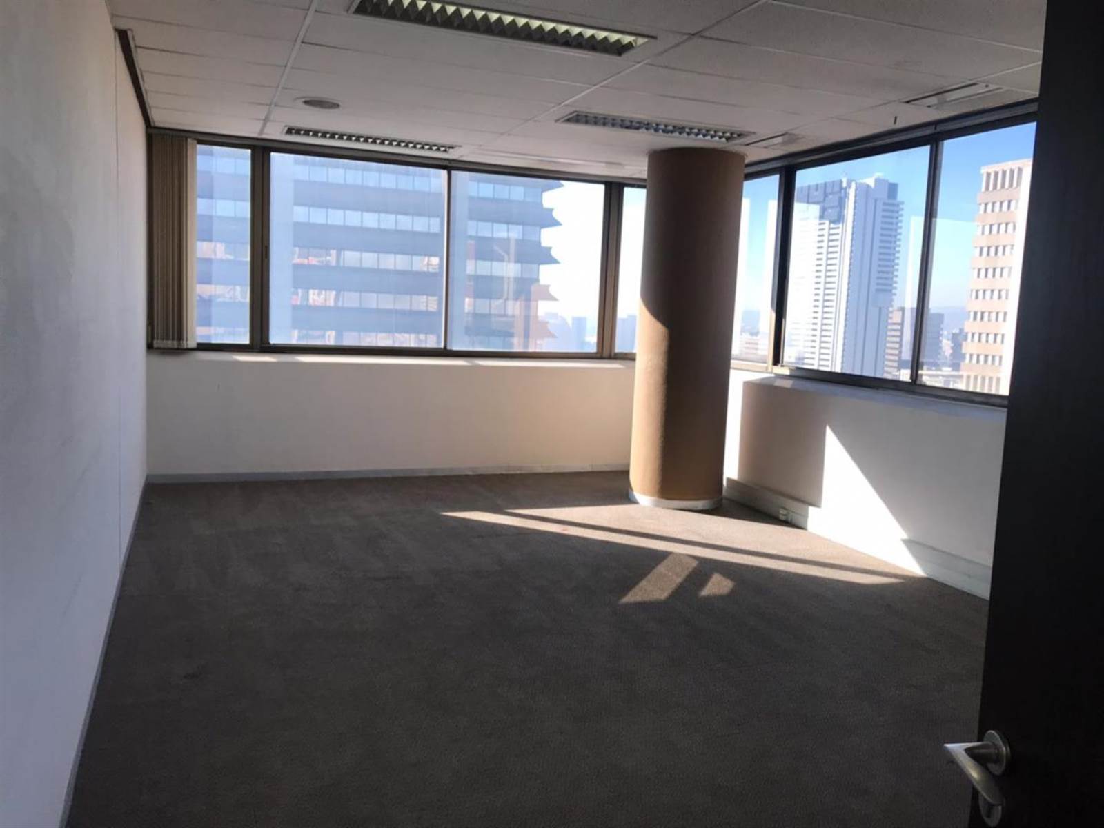 737  m² Office Space in Pretoria Central photo number 10