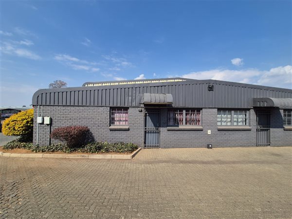 170  m² Industrial space