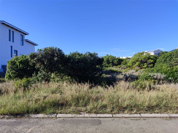 713 m² Land 713 m² Land