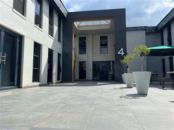 16.7000007629395  m² Commercial space