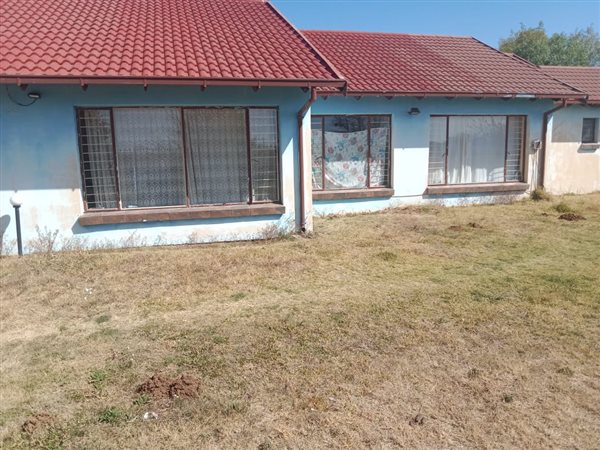 3 Bed House in Flamingo Park