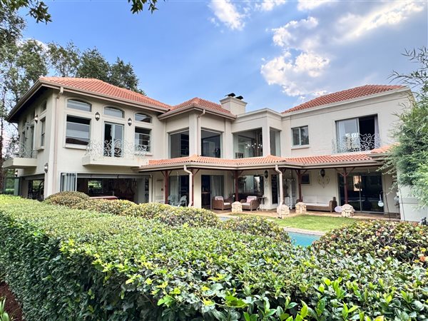 4 Bedroom House 4 Bedroom House