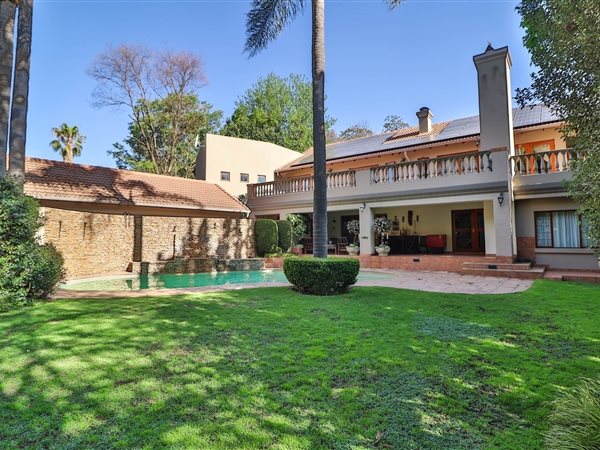 6 Bedroom House 6 Bedroom House