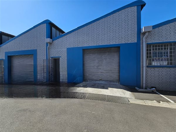 240  m² Industrial space