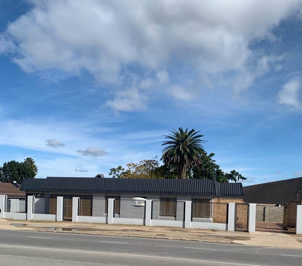 317  m² Commercial space in Uitenhage Central photo number 5