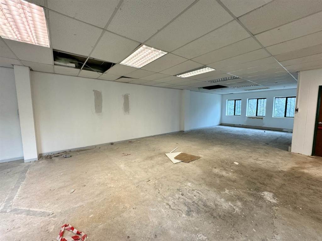 148  m² Commercial space in Bryanston photo number 5