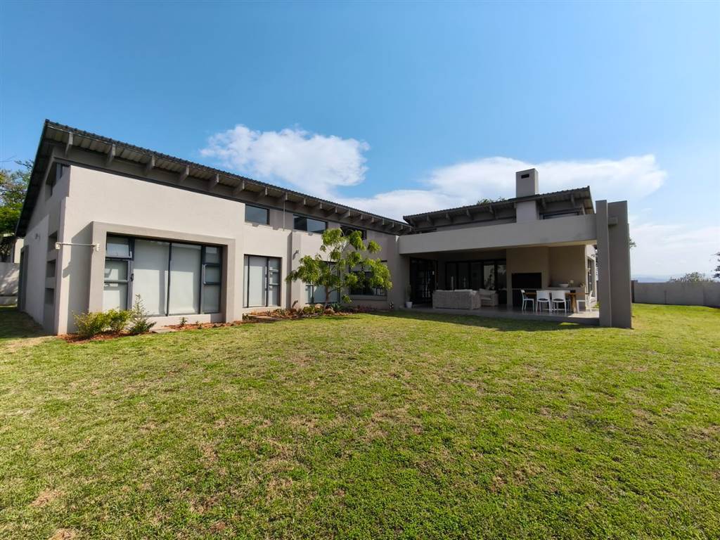 3 Bedroom House 3 Bedroom House