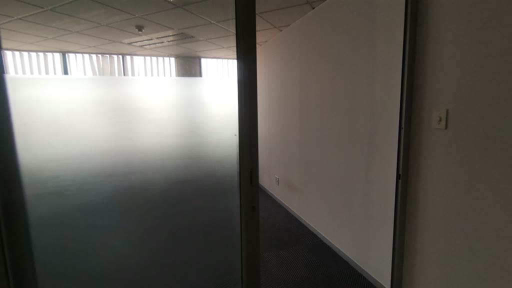 326  m² Commercial space in Parktown photo number 14
