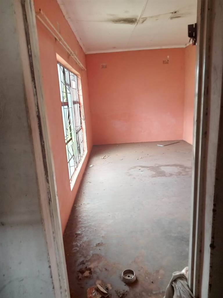 2 Bed House in Makhado (Louis Trichardt) photo number 10