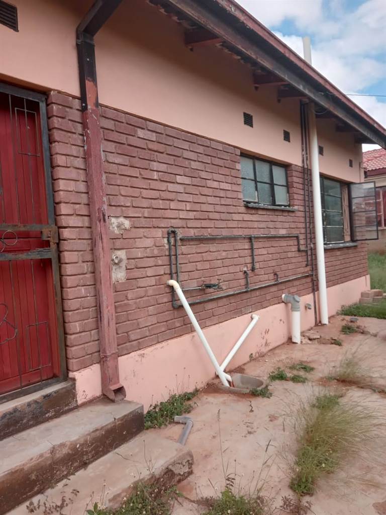 2 Bed House in Makhado (Louis Trichardt) photo number 18