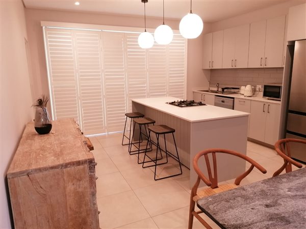 4 Bedroom House 4 Bedroom House