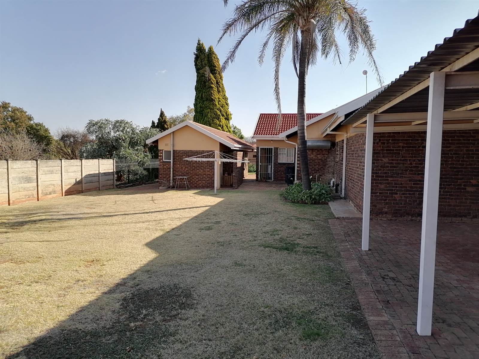 5 Bed House in Hartbeesfontein photo number 8