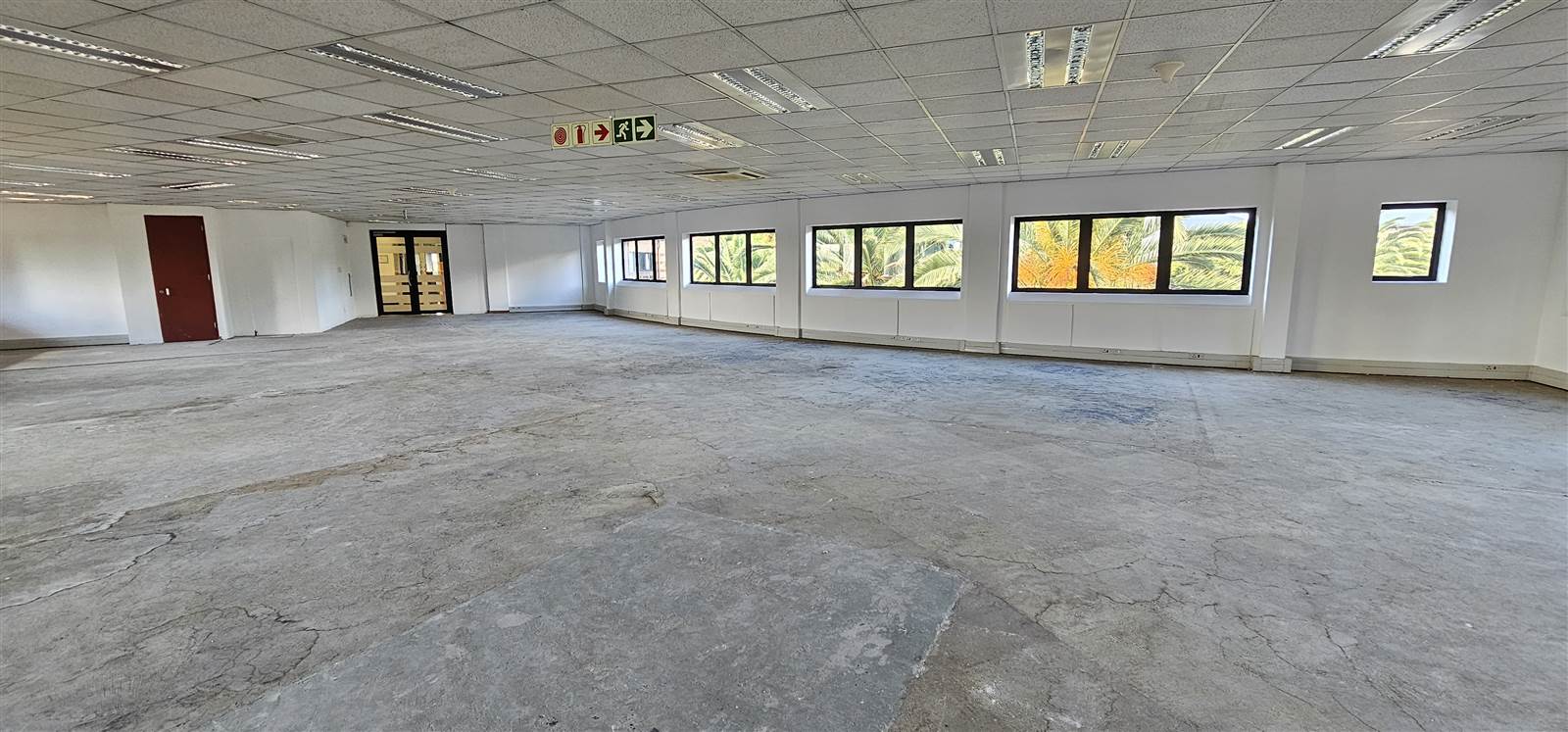 327  m² Commercial space in Bedfordview photo number 9