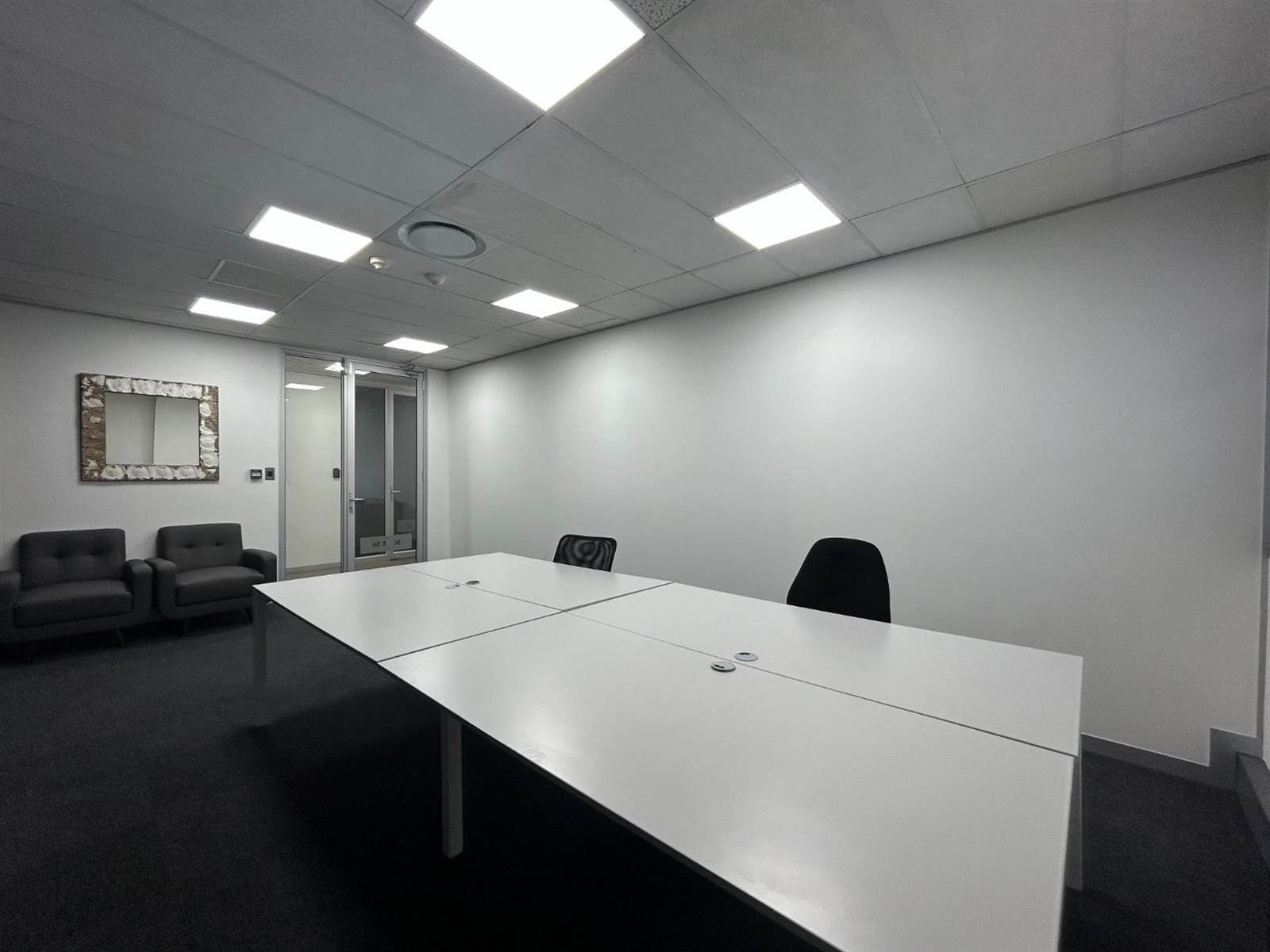 35  m² Office Space in Rosebank photo number 4