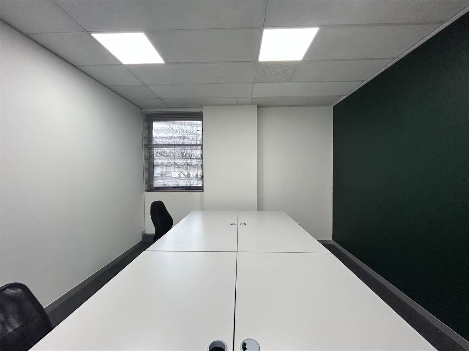 35  m² Office Space in Rosebank photo number 3
