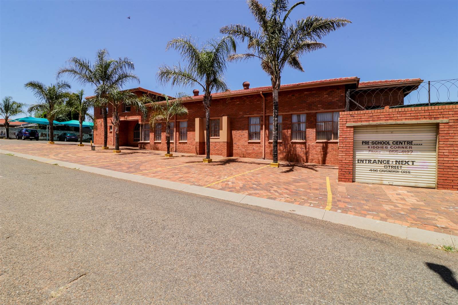 1320  m² Commercial space in Lenasia South photo number 1