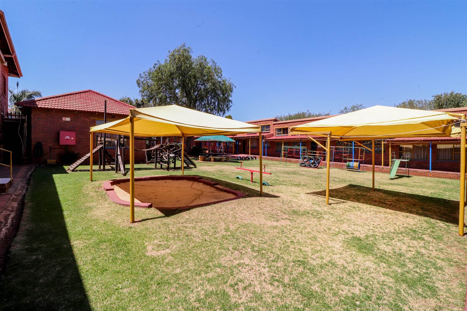 1320  m² Commercial space in Lenasia South photo number 18