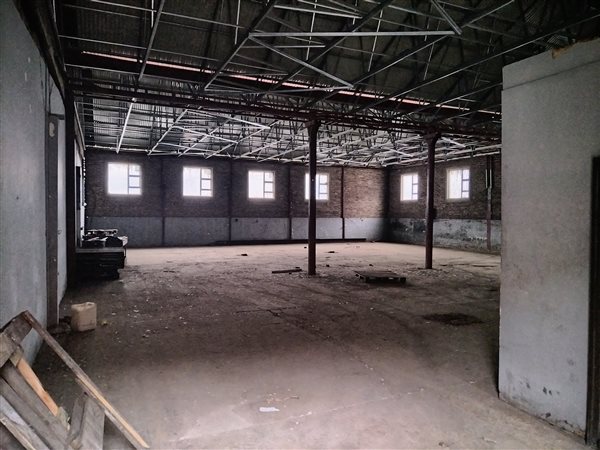 400  m² Industrial space
