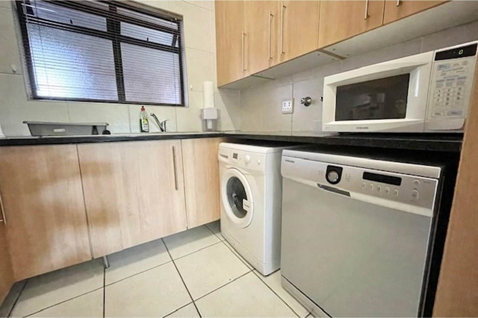3 Bed Apartment in Morningside photo number 7