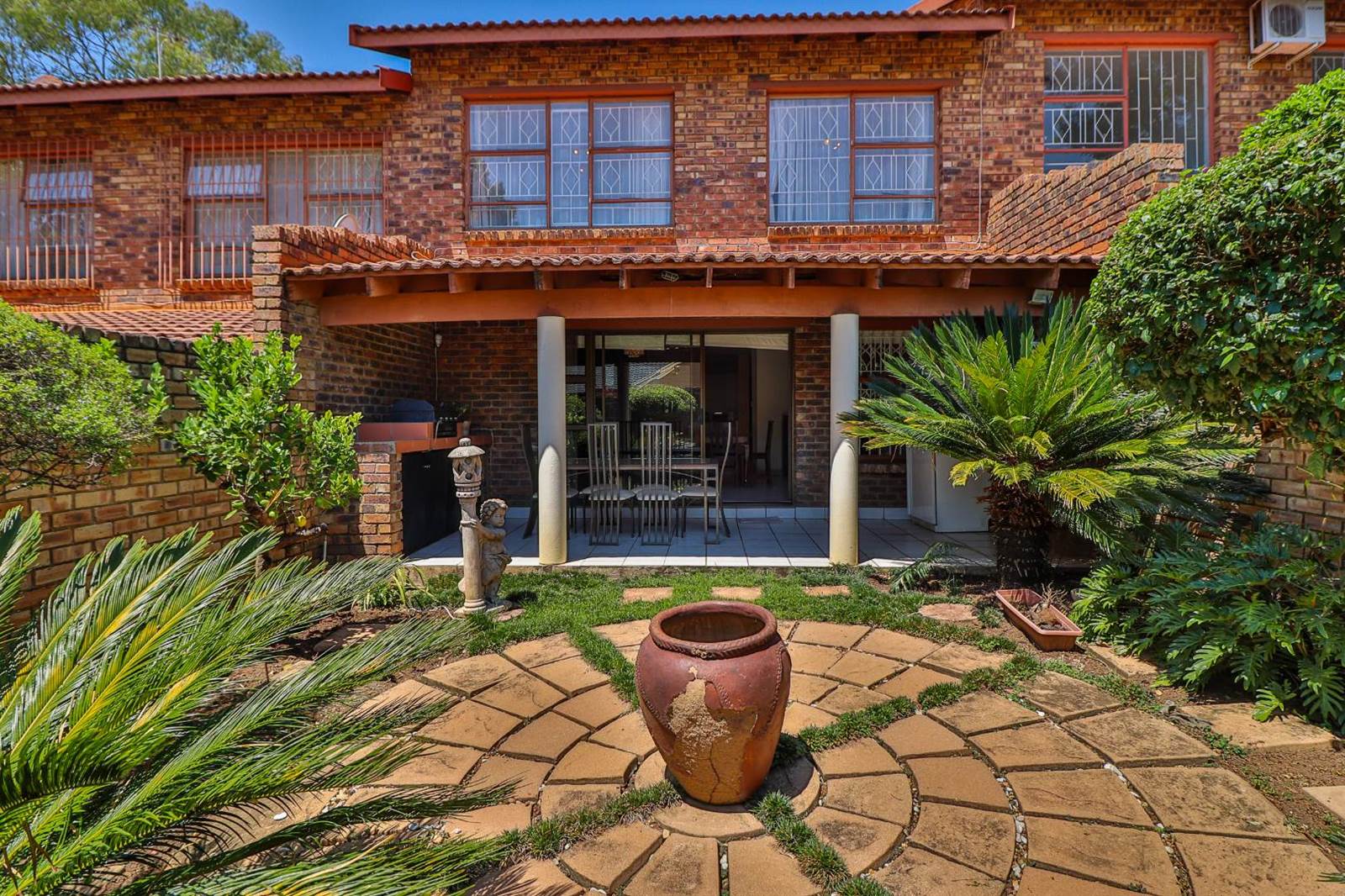 4 Bed Townhouse in Woodmead photo number 14