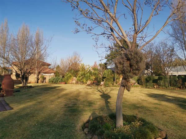 434 m² Land available in Mooivallei Park