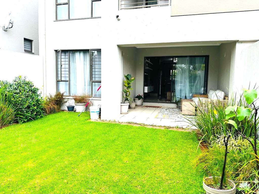 2 Bed Apartment in Bryanston photo number 23