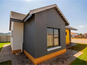 3 Bed House in Klerksoord