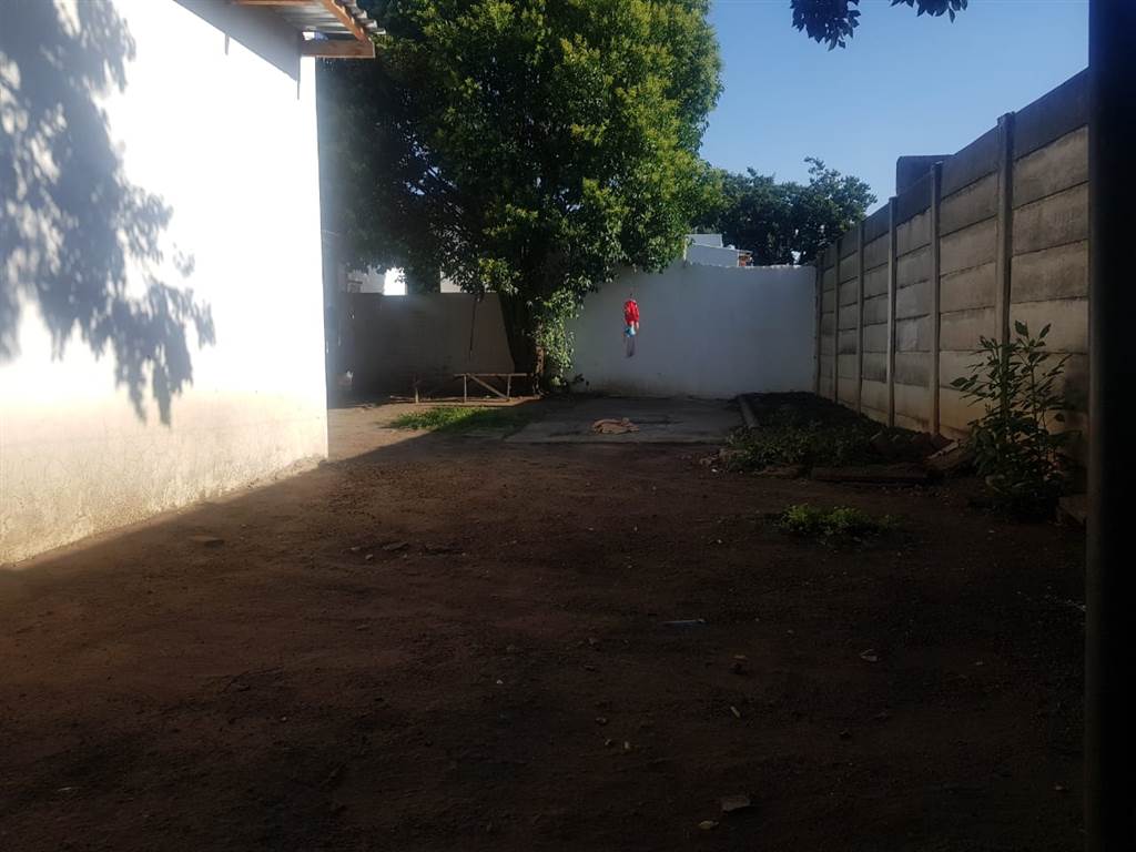 2 Bed House in Boksburg North photo number 9