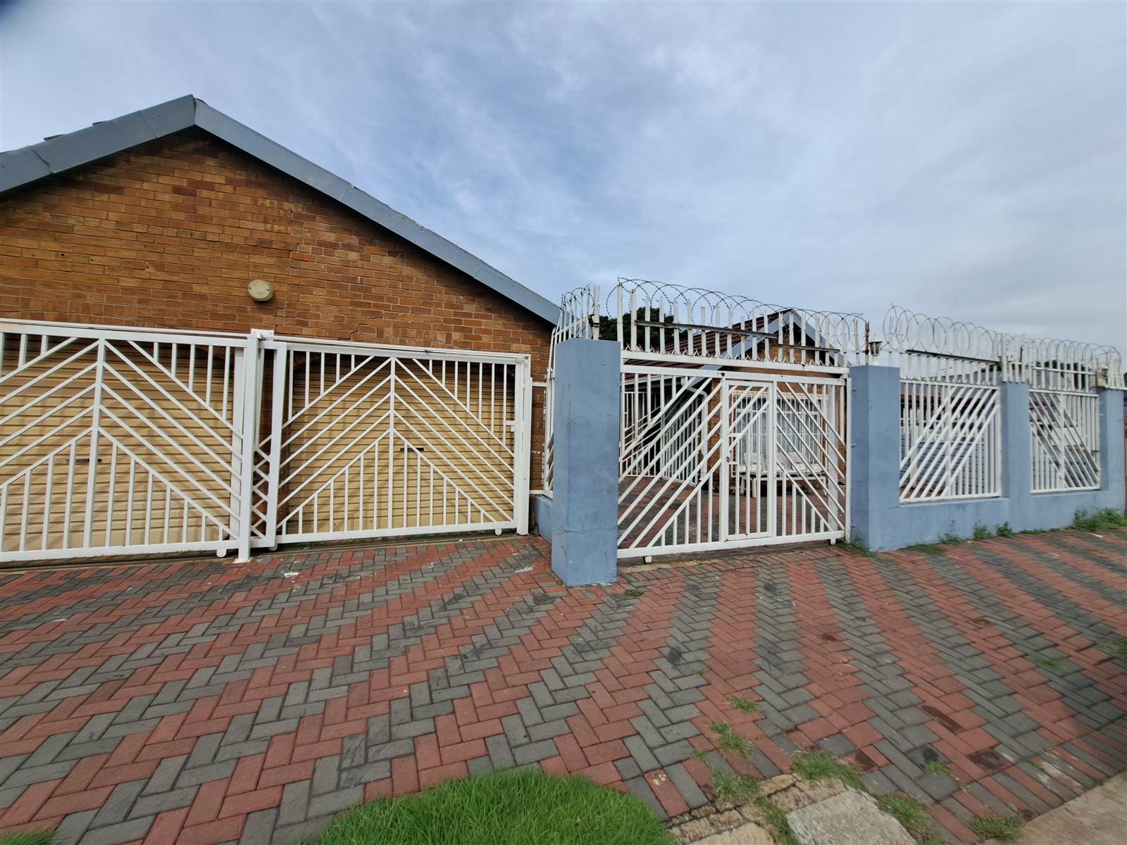 3 Bed House in Actonville photo number 12