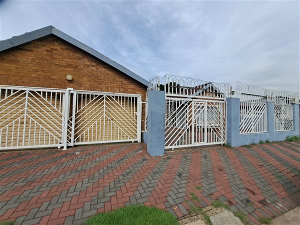 3 Bed House in Actonville