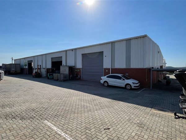 1 200  m² Industrial space