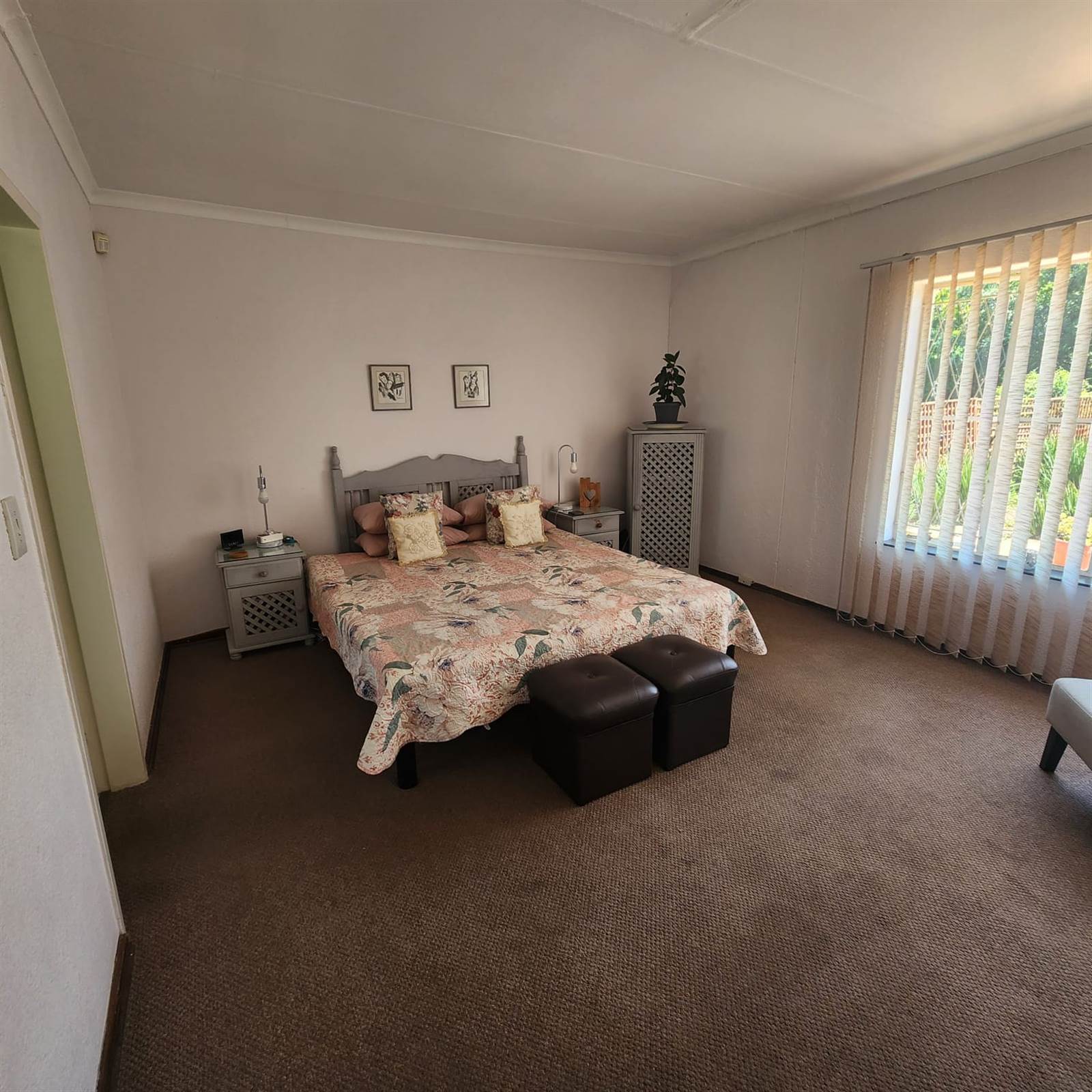 4 Bed House in Brackendowns photo number 13