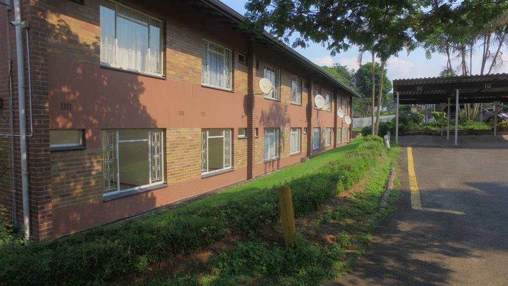 2 Bed Apartment in Pinetown Central photo number 21