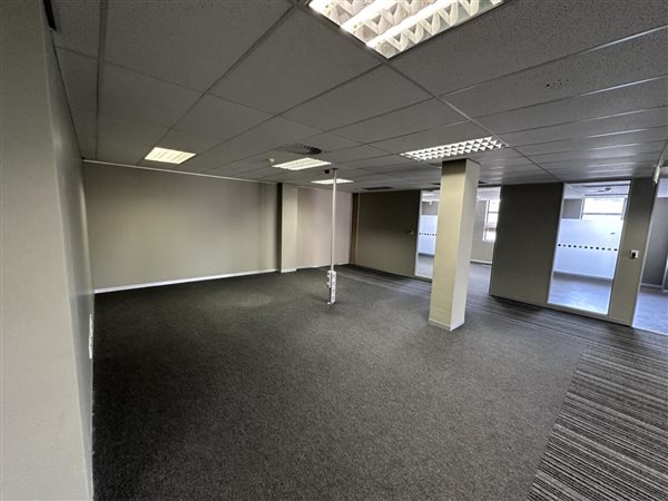 23 527.1  m² Office Space