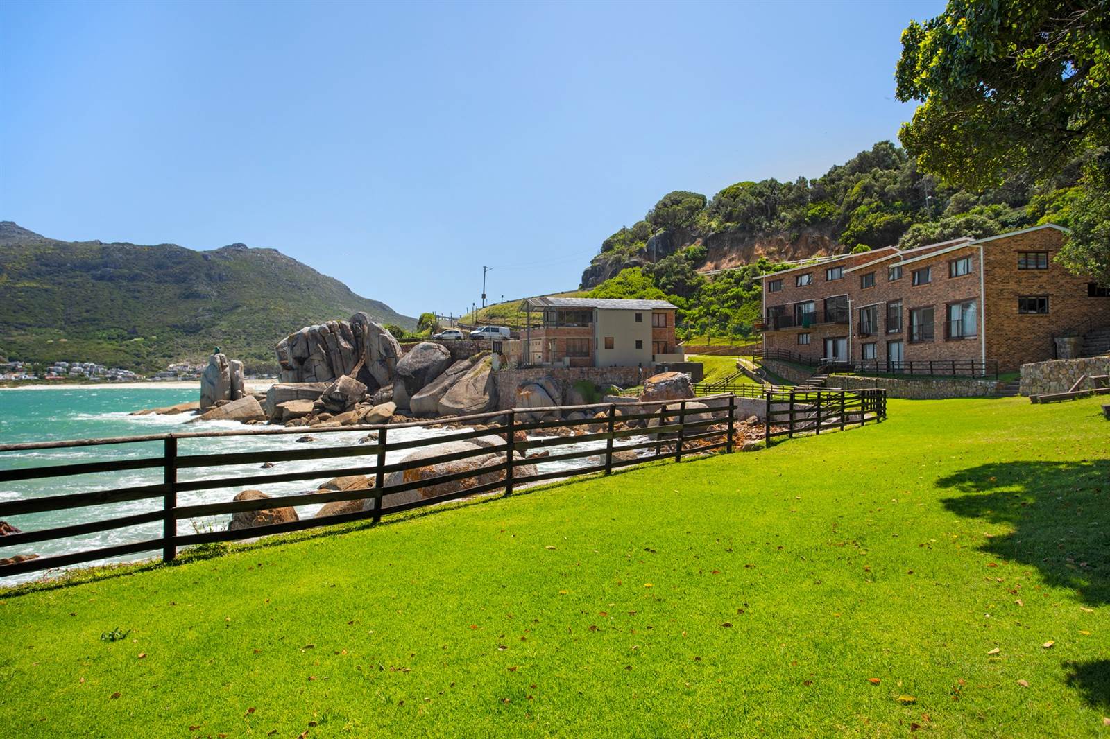 1.5 ha Land available in Hout Bay and surrounds photo number 6