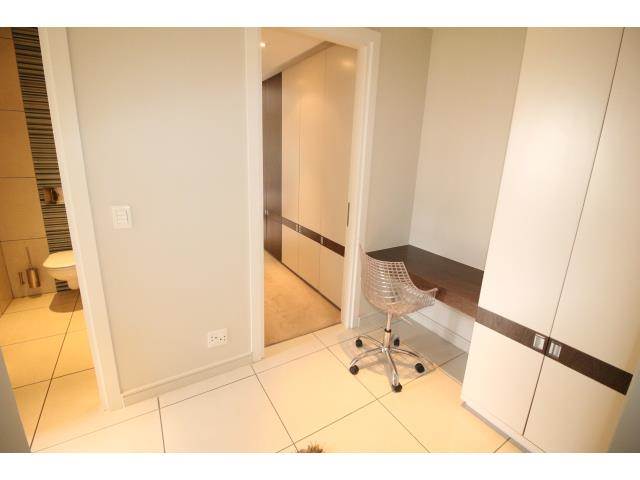 2 Bed Apartment in Sandton City photo number 18
