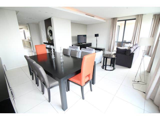 2 Bed Apartment in Sandton City photo number 11