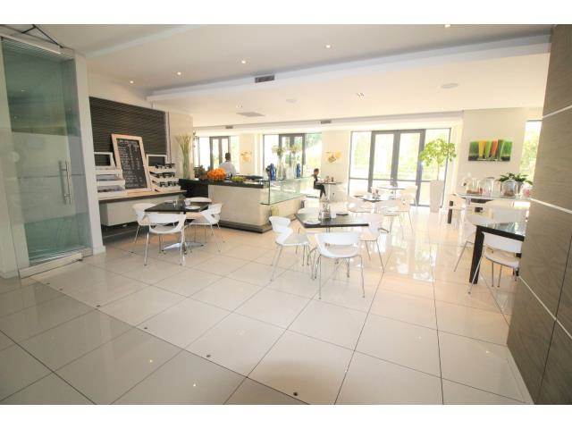2 Bed Apartment in Sandton City photo number 5