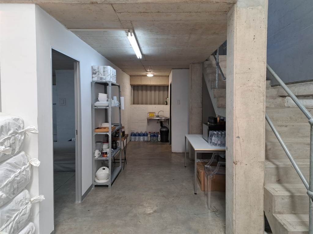 375  m² Industrial space in Cornubia photo number 9