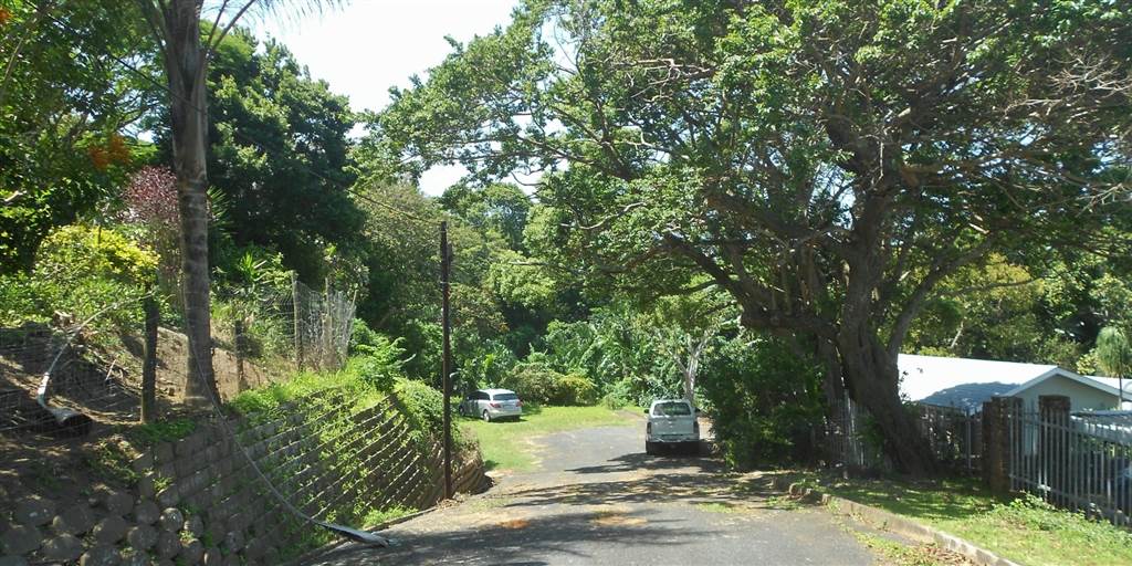 8.7 ha Land available in Umtentweni photo number 3