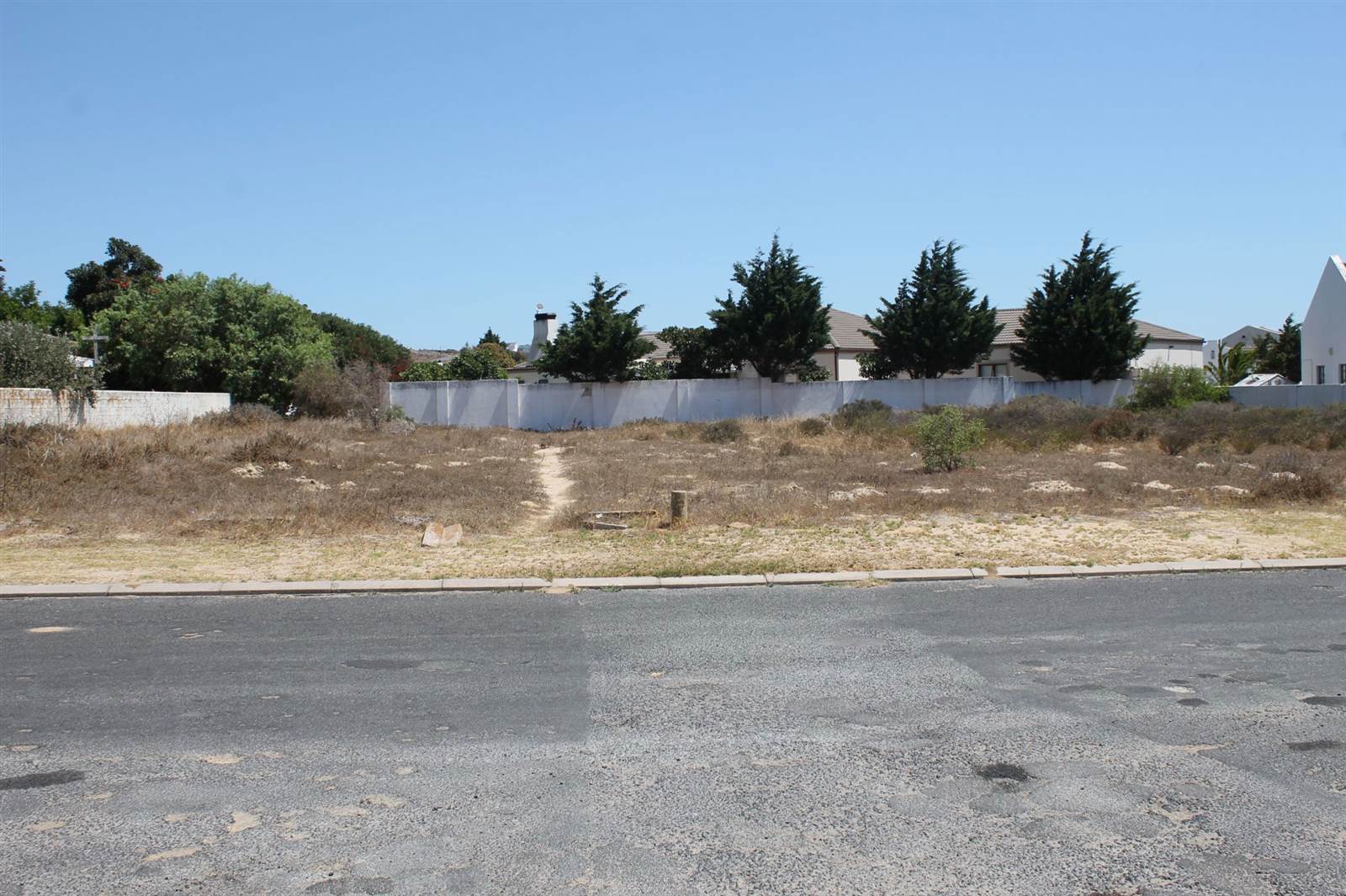 1045 m² Land available in Country Club photo number 1