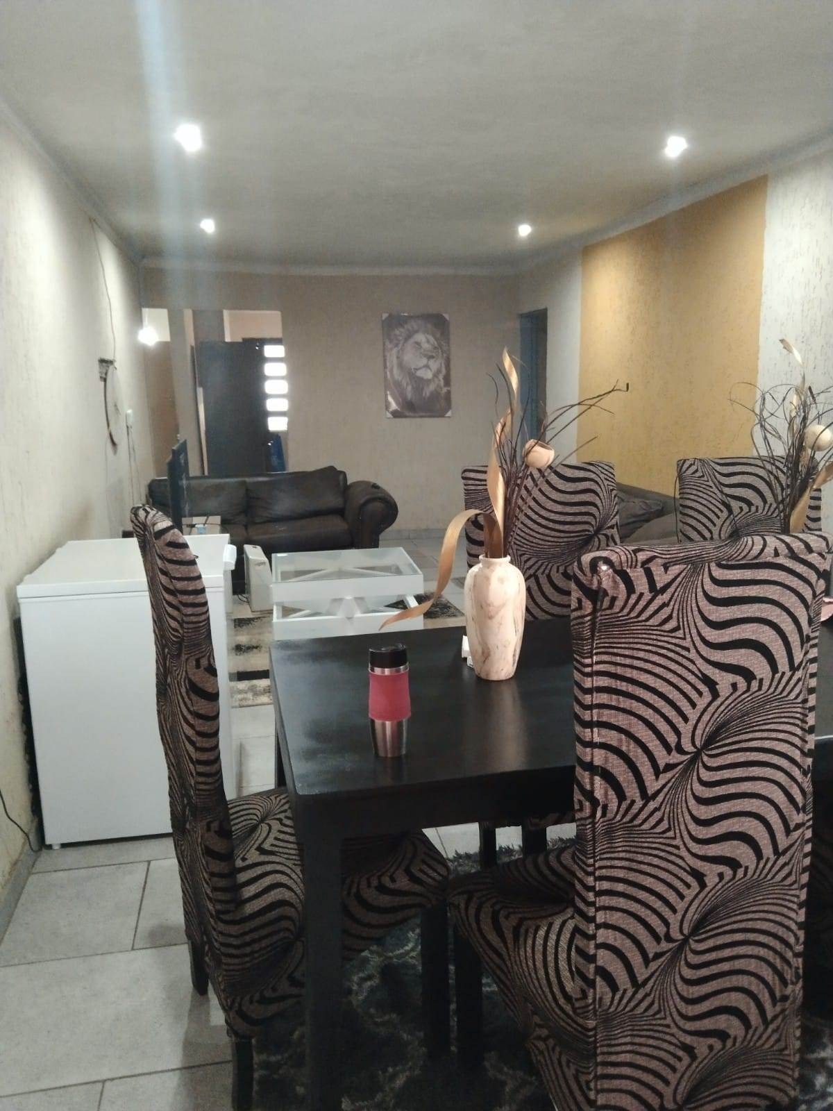 4 Bed House in Katlehong photo number 8
