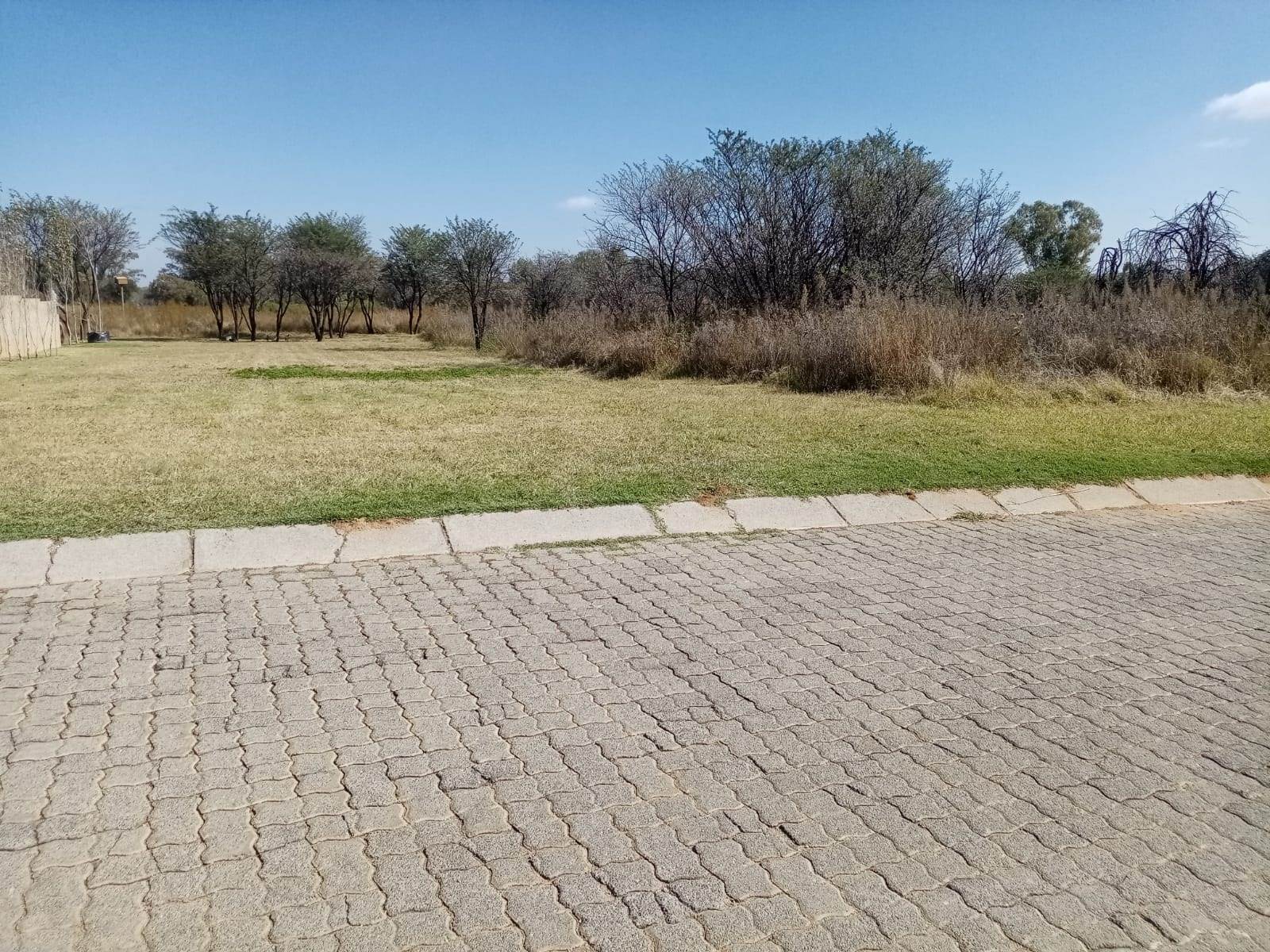 790 m² Land available in Parys Golf Estate photo number 3