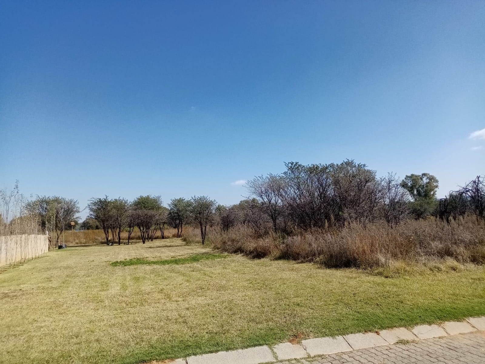 790 m² Land available in Parys Golf Estate photo number 2